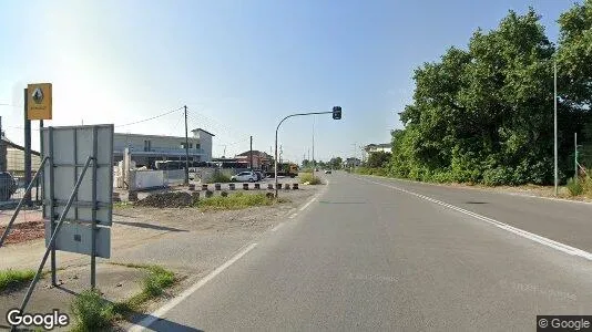 Lagerlokaler för uthyrning i Katerini – Foto från Google Street View