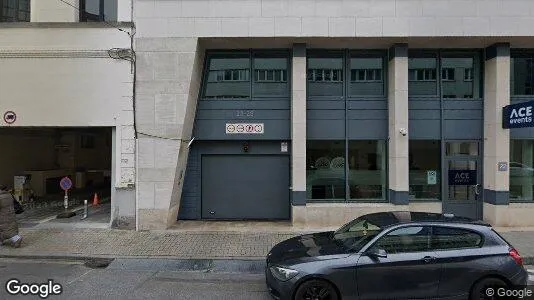 Gewerbeflächen zur Miete i Brüssel Etterbeek – Foto von Google Street View
