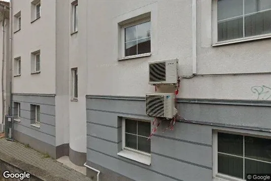 Büros zur Miete i Budaörsi – Foto von Google Street View