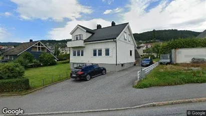 Bedrijfsruimtes te huur in Molde - Foto uit Google Street View