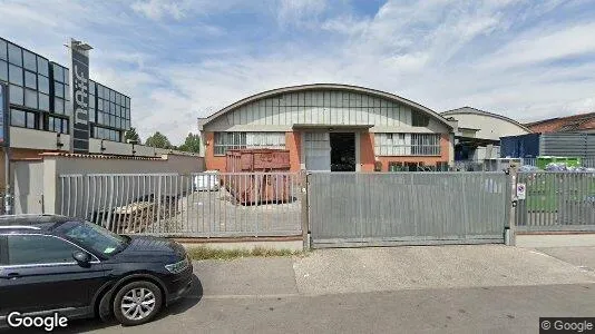 Bedrijfsruimtes te huur i Prato - Foto uit Google Street View