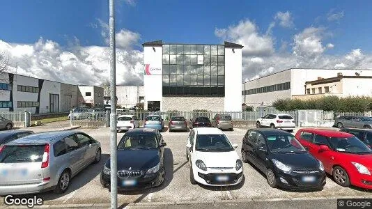 Företagslokaler för uthyrning i Pescantina – Foto från Google Street View