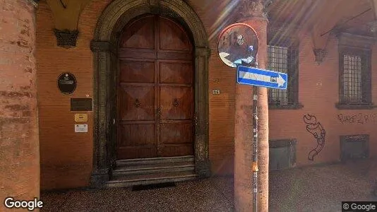 Commercial properties for rent i Bologna - Photo from Google Street View