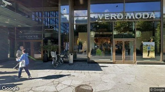 Bedrijfsruimtes te huur i  - Foto uit Google Street View