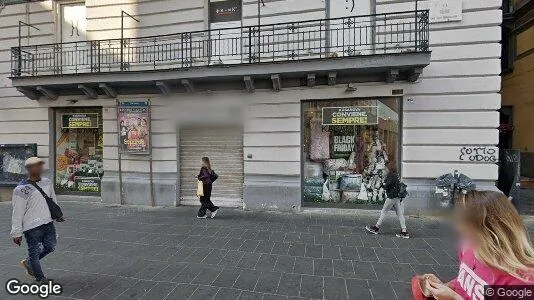 Bedrijfsruimtes te huur i Napels Municipalità 2 - Foto uit Google Street View