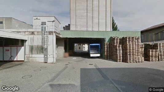 Magazijnen te huur i Broye - Foto uit Google Street View