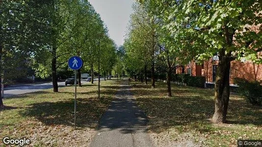 Bedrijfsruimtes te huur i Arese - Foto uit Google Street View