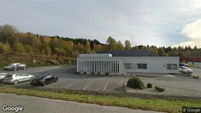 Werkstätte zur Miete in Gran – Foto von Google Street View