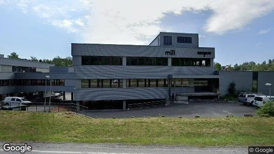 Lager zur Miete i Bærum – Foto von Google Street View