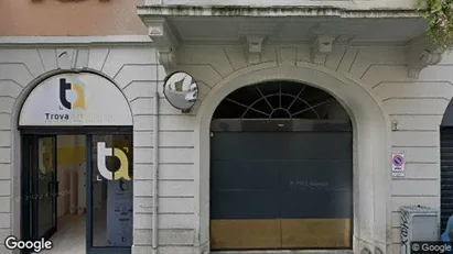 Kontorslokaler till salu i Monza – Foto från Google Street View