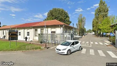 Lager zum Kauf in Bresso – Foto von Google Street View