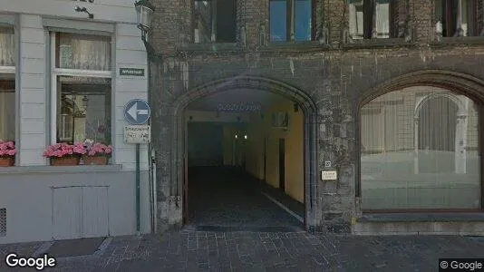 Lager zum Kauf i Brugge – Foto von Google Street View