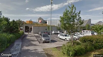 Kantorruimte te koop in Reykjavík Háaleiti - Foto uit Google Street View