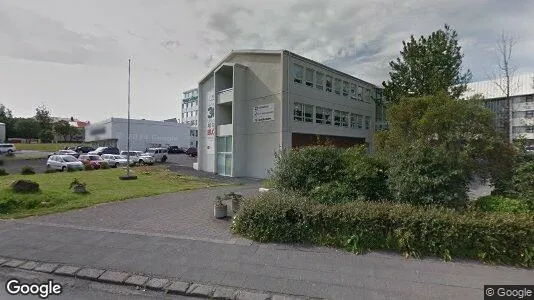 Gewerbeflächen zum Kauf i Reykjavík Hlíðar – Foto von Google Street View