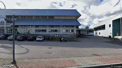 Bedrijfsruimtes te koop in Nokia - Foto uit Google Street View