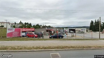 Magazijnen te huur in Oreokastro - Foto uit Google Street View