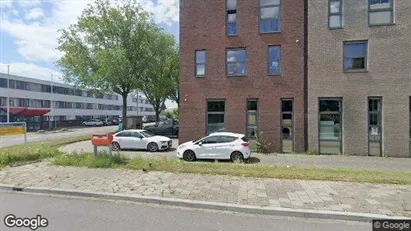 Bedrijfsruimtes te huur in Alphen aan den Rijn - Foto uit Google Street View