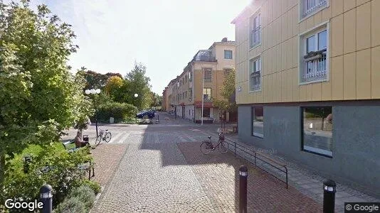 Werkstätte zur Miete i Köping – Foto von Google Street View