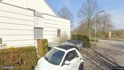 Bedrijfsruimtes te huur in Frankfurt Bergen-Enkheim - Foto uit Google Street View