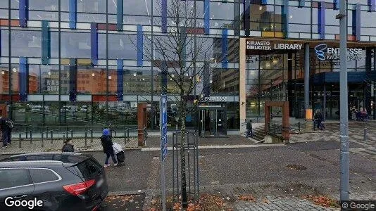 Lager zur Miete i Espoo – Foto von Google Street View