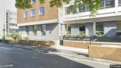 Bedrijfsruimtes te huur in London SW19 - Foto uit Google Street View