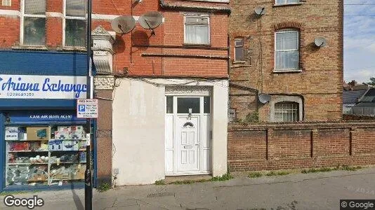 Commercial properties for rent i Thornton Heath - Surrey - Photo from Google Street View