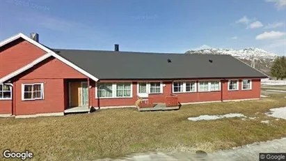 Bedrijfsruimtes te koop in Lødingen - Foto uit Google Street View