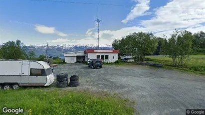 Lagerlokaler til salg i Lyngen - Foto fra Google Street View