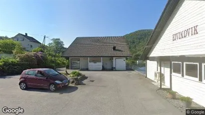 Bedrijfsruimtes te koop in Gulen - Foto uit Google Street View