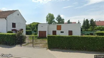 Commercial properties for rent in Średzki - Photo from Google Street View