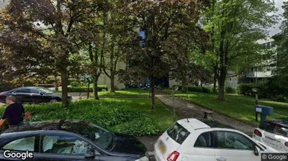 Gewerbeflächen zur Miete in Strassen – Foto von Google Street View