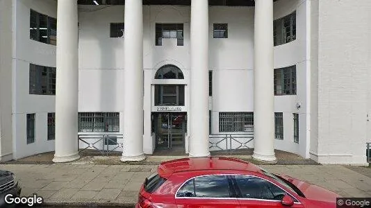 Kantorruimte te huur i London N7 - Foto uit Google Street View