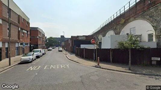 Gewerbeflächen zur Miete i London SW8 – Foto von Google Street View