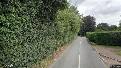 Bedrijfsruimtes te koop in Tadworth - Surrey - Foto uit Google Street View