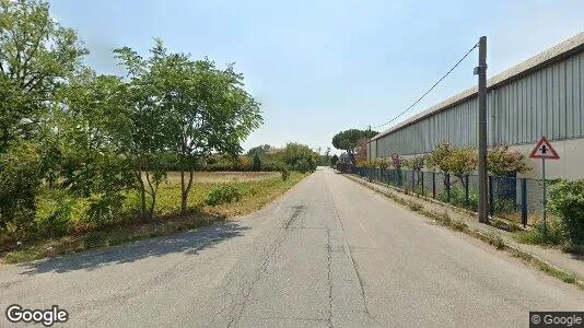 Lagerlokaler till salu i Bernate Ticino – Foto från Google Street View