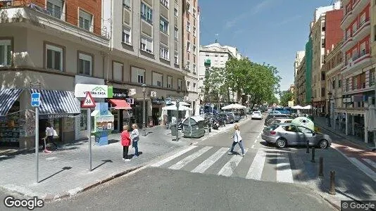 Bedrijfsruimtes te huur i Location is not specified - Foto uit Google Street View