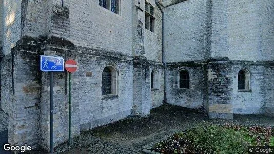 Gewerbeflächen zum Kauf i Ronse – Foto von Google Street View