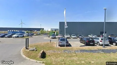 Warehouses for rent in Aat - Photo from Google Street View