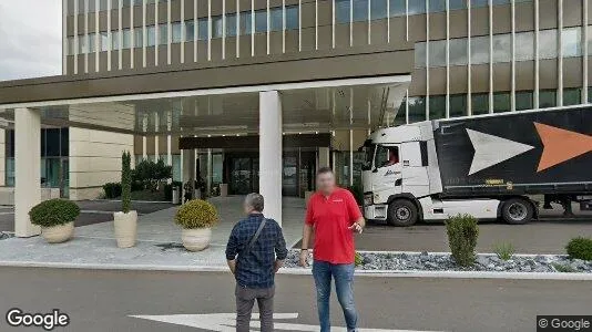 Office spaces for rent i Höfe - Photo from Google Street View