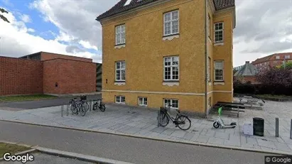 Bedrijfsruimtes te koop in Frederiksberg - Foto uit Google Street View