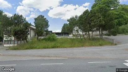 Bedrijfsruimtes te koop in Halden - Foto uit Google Street View