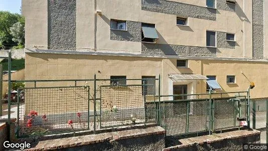 Lagerlokaler till salu i Genova – Foto från Google Street View