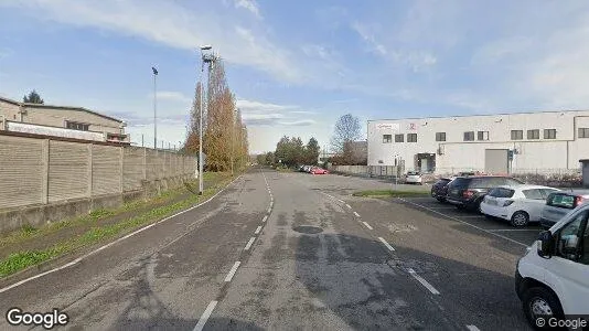 Bedrijfsruimtes te huur i Mezzago - Foto uit Google Street View