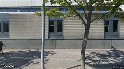 Office spaces for rent in Helsinki Kaakkoinen - Photo from Google Street View