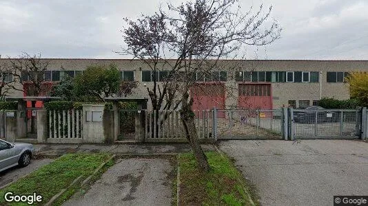 Warehouses for sale i Cassina de' Pecchi - Photo from Google Street View