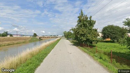 Gewerbeflächen zur Miete i Ilava – Foto von Google Street View