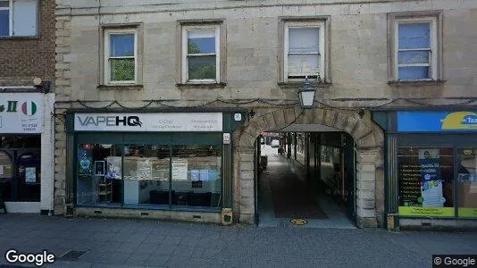 Commercial properties for rent i Sleaford - Lincolnshire - Photo from Google Street View