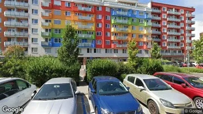 Showrooms til leje i Bratislava Petržalka - Foto fra Google Street View